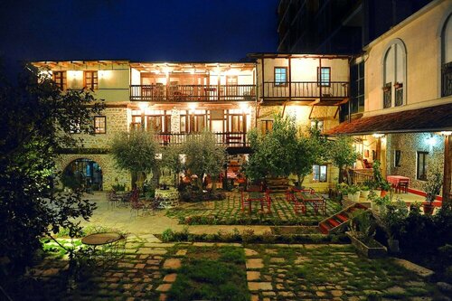 Гостиница Hotel Tradita Geg & Tosk в Шкодере