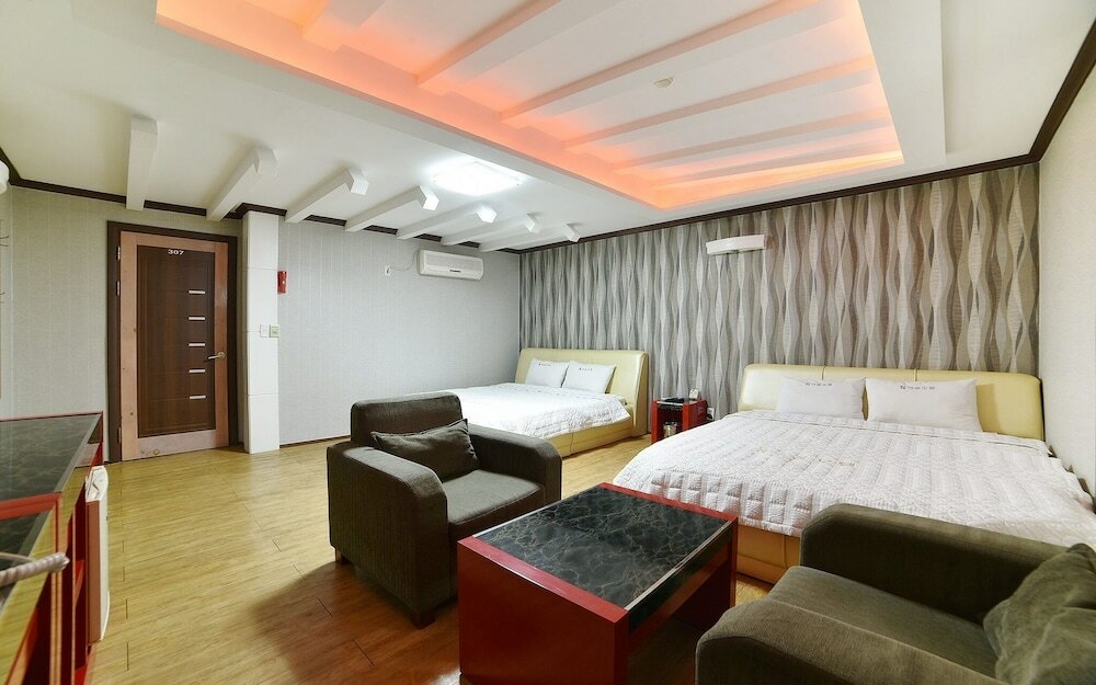 Фото Yeosu Jwasuyoung