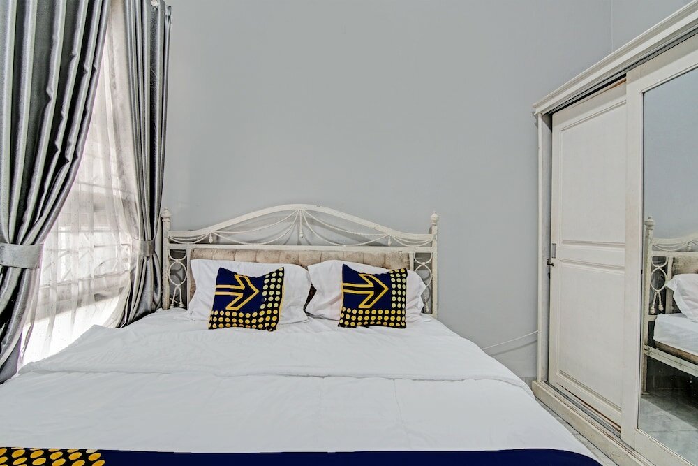 Фото Spot On 92536 Teguh Homestay Syariah