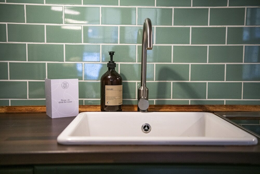 Фото The Churchill 4 - Into This Place