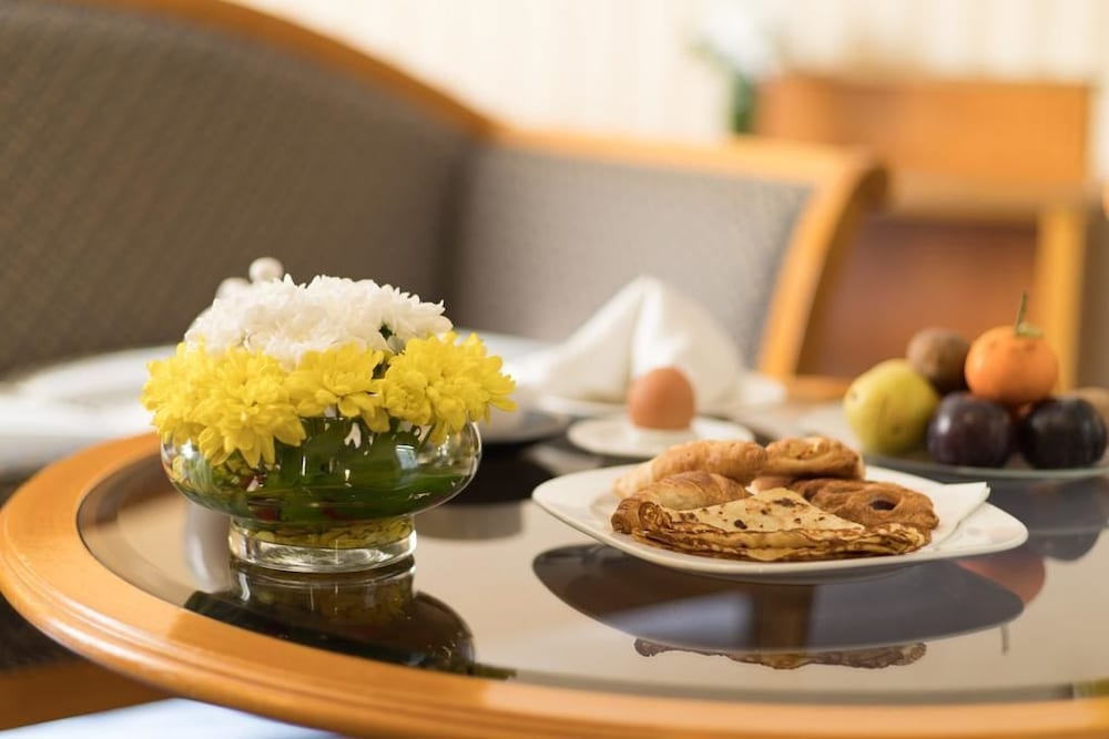 Фото Hotel Downtown