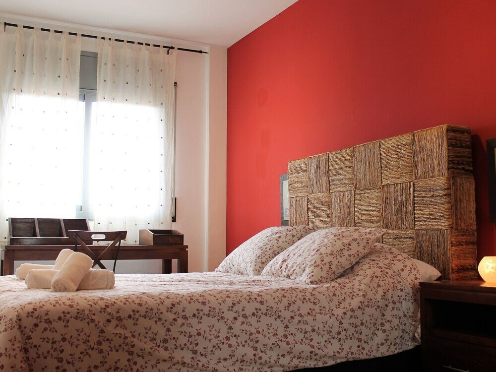 Фото Suitur beach apartment with pool