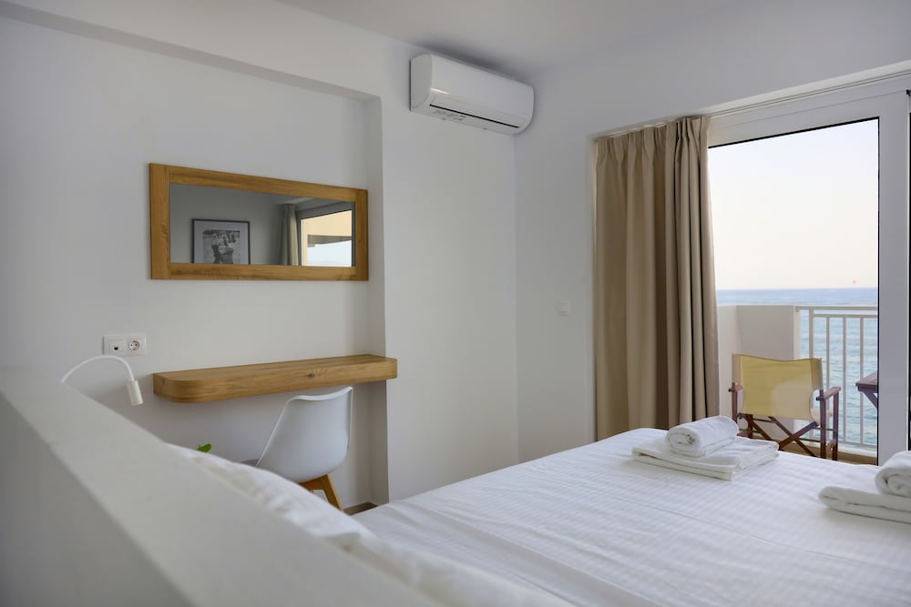 Фото Sea Breeze Hotel