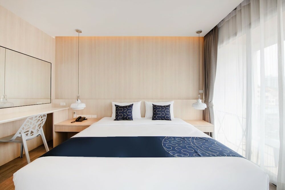 Фото Blooming Hill Boutique Suites