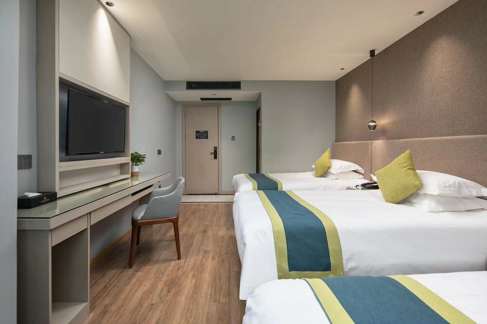 Фото Yiwu Manting City Hotel