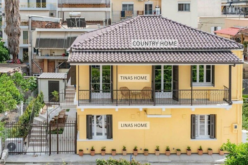 Гостиница City Cottage в Каламате