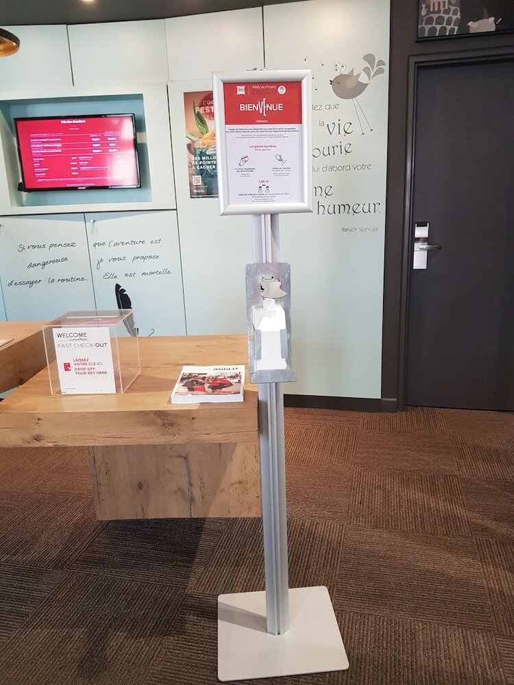 Фото B&b Hotel Chartres Centre Cathédrale