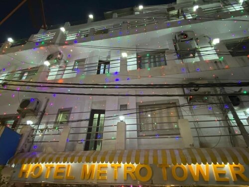 Гостиница Hotel Red Blu в Дели