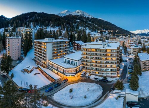 Внешний вид отеля Mountain Plaza Hotel в Давосе, фото 1