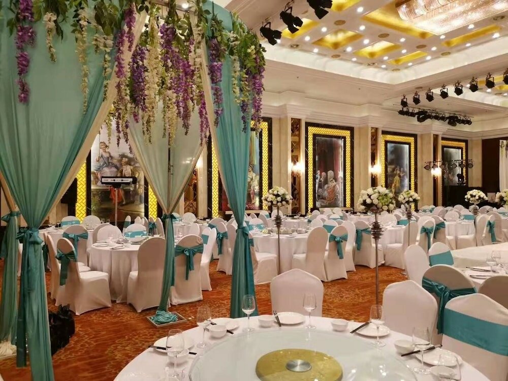 Фото Railway 1896 Garden Hotel