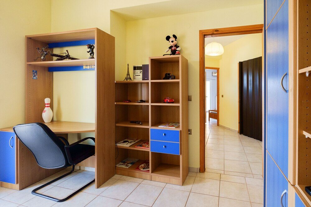 Фото Relaxing Family Home near Beaches