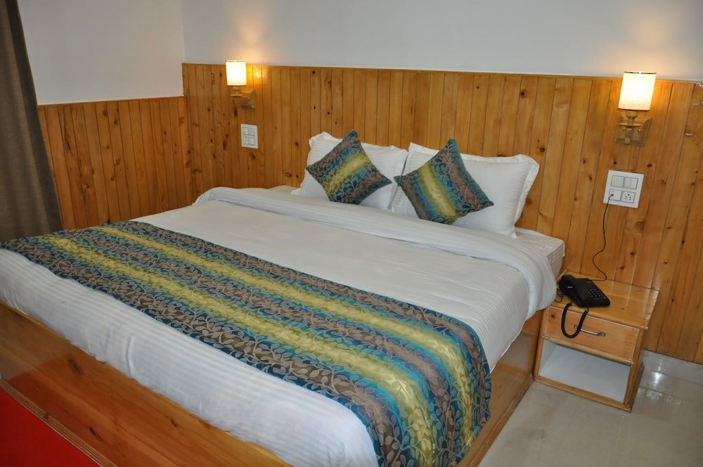 Фото Hotel Aman Palace Kasol