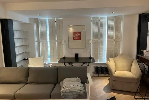 Гостиница Sleek & Stylish 2bd Flat - Warren Street в Лондоне