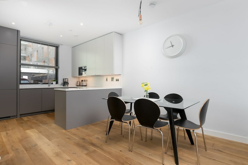 Фото Modern Townhouse Near 02 Arena & Excel