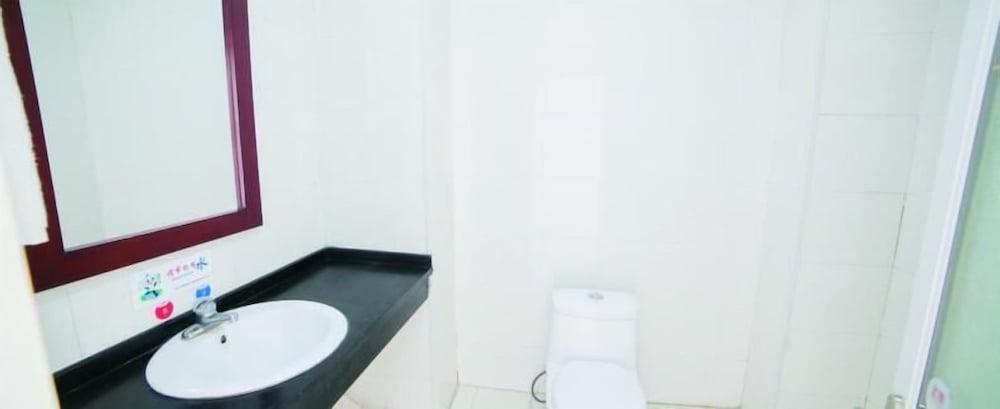 Фото Green Orange Express Inn