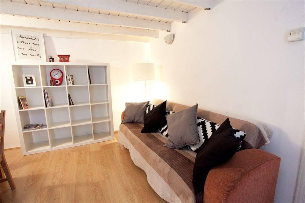 Фото Budapest Easy Flats - Opera1 Apartments