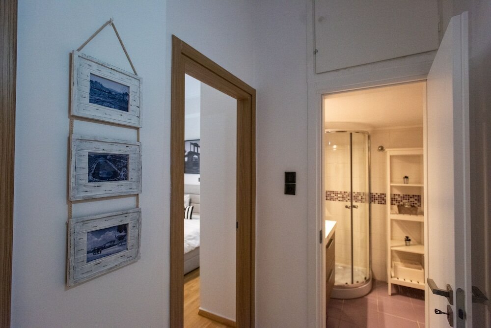 Фото Bue Ark Loving Athens