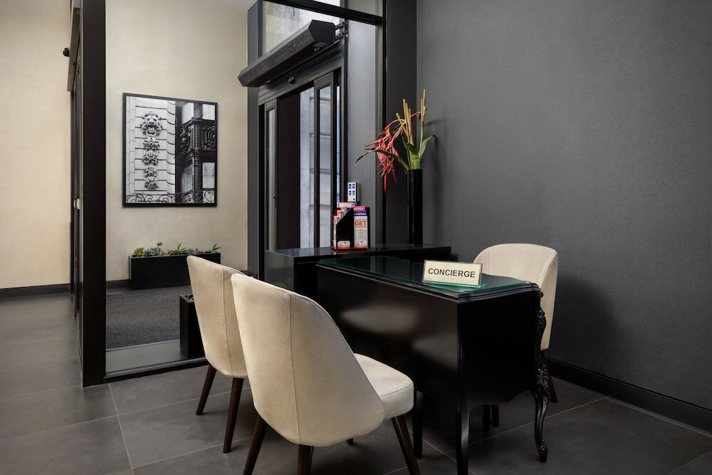 Фото The Hotel at Fifth Avenue