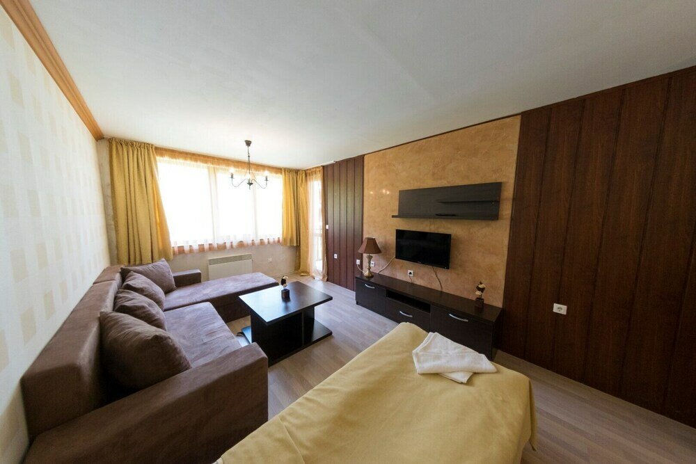 Фото Forest Nook Aparthotel