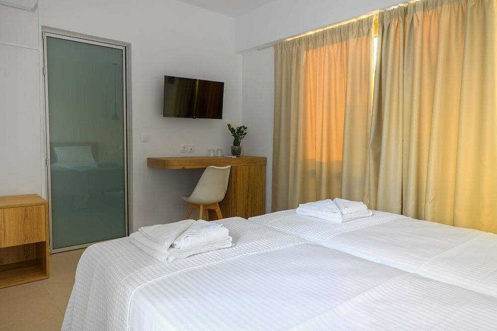 Фото Sea Breeze Hotel