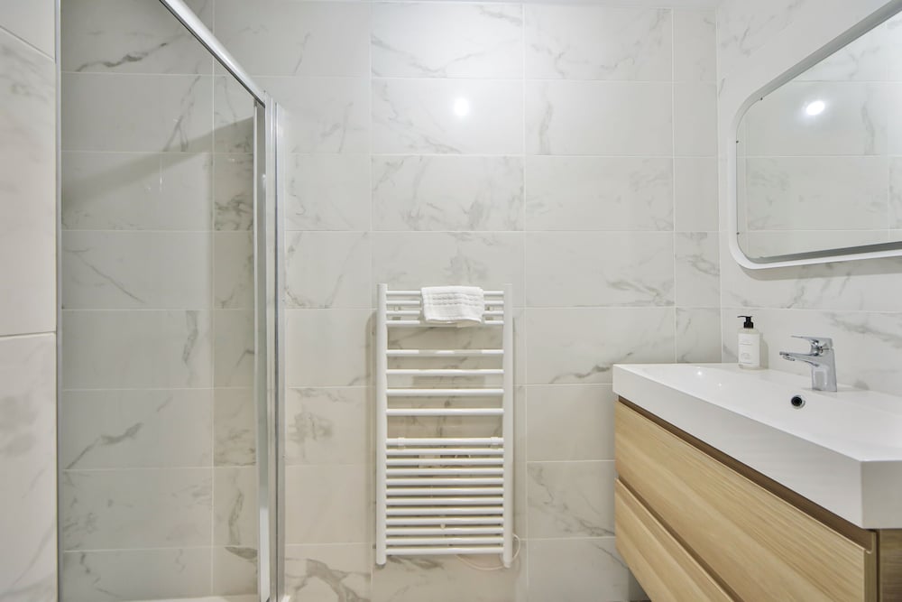 Фото Blue Night International 49