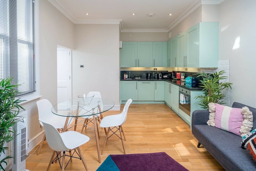 Фото Upper Berkeley Street Flats