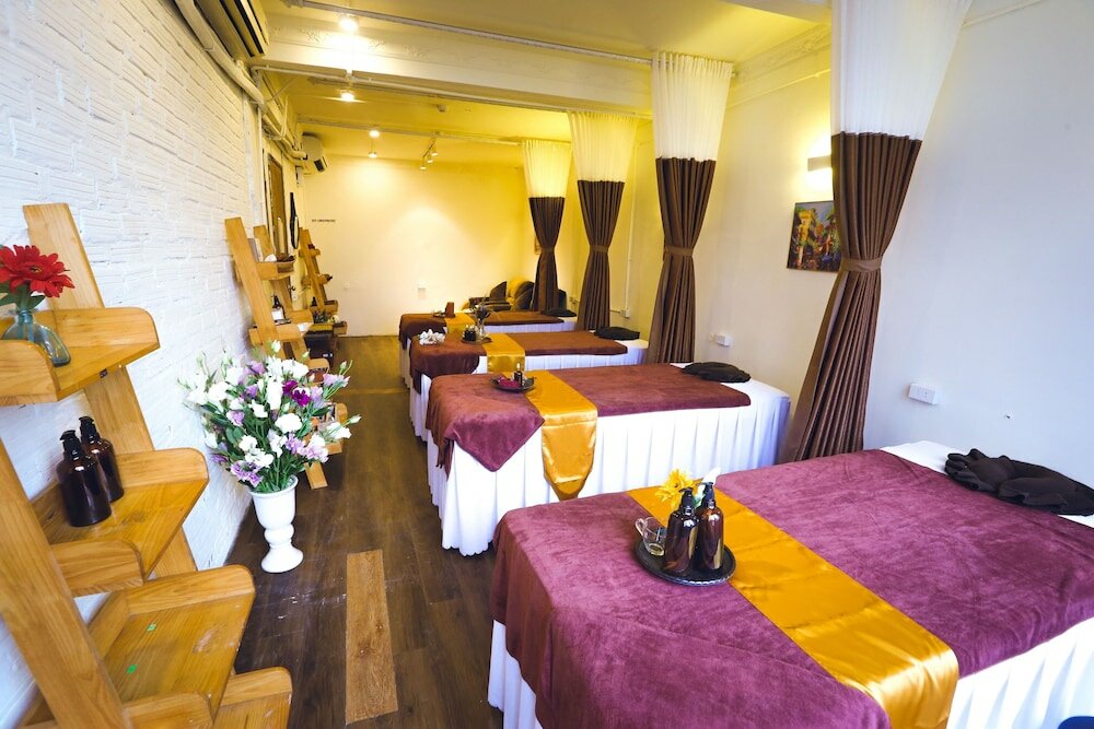 Фото Halley Hostel & SPA Hanoi