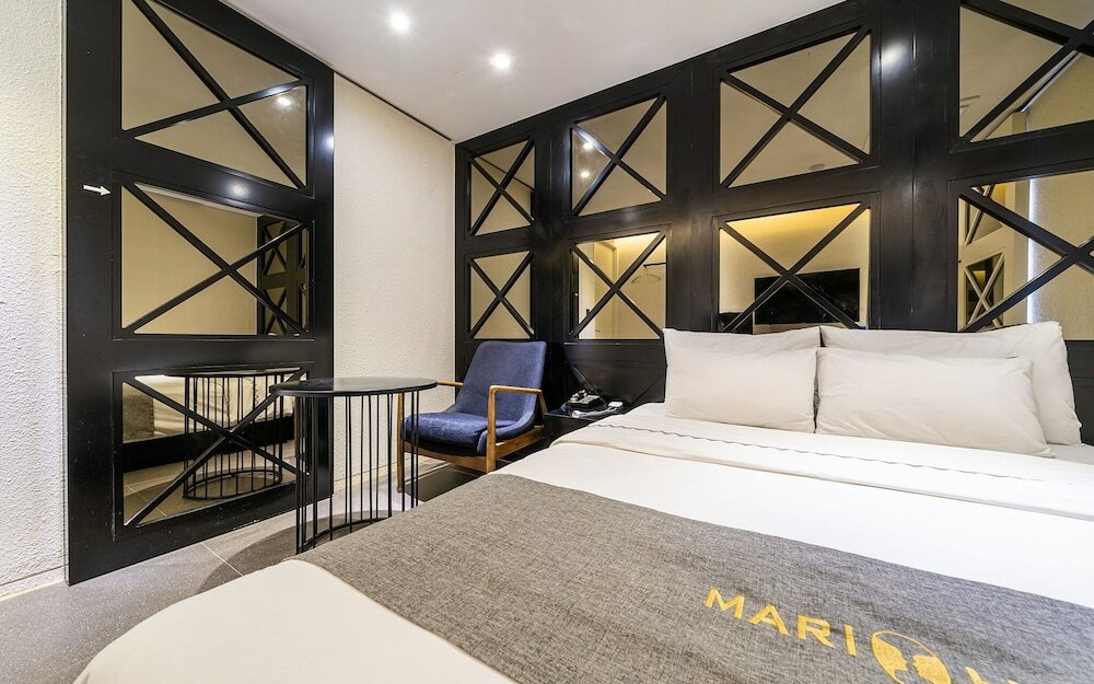 Фото Bucheon Renee