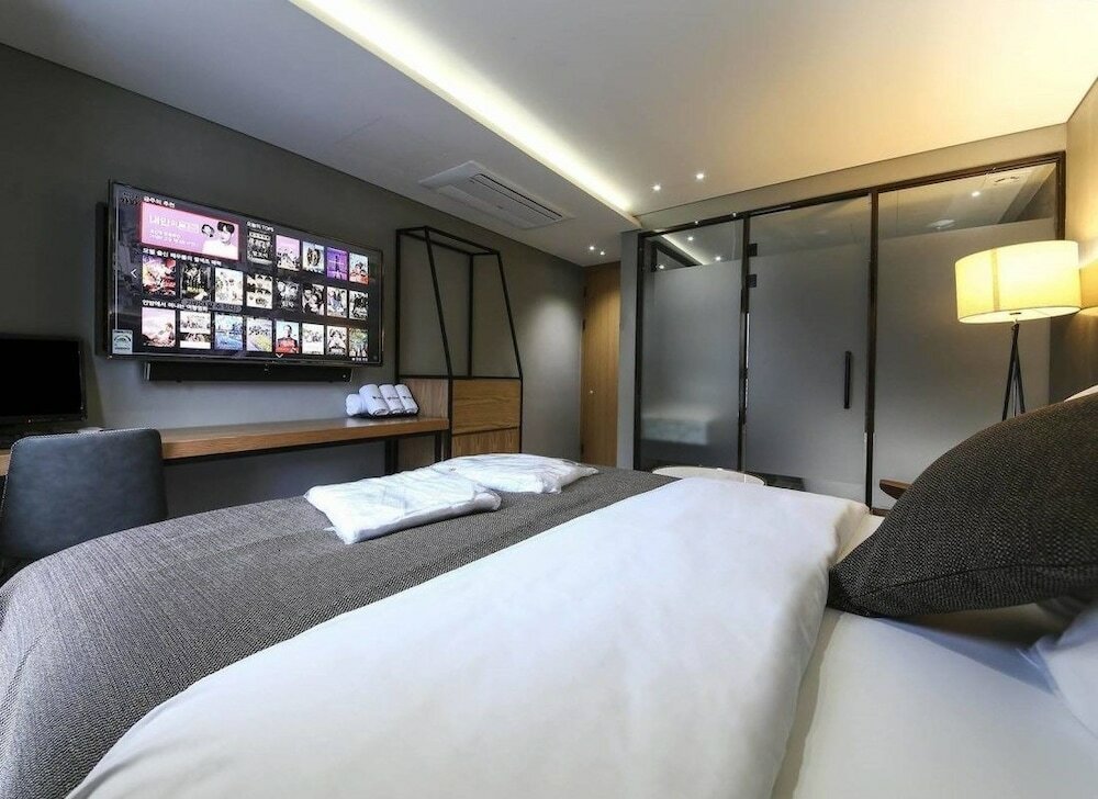 Фото The Post Hotel