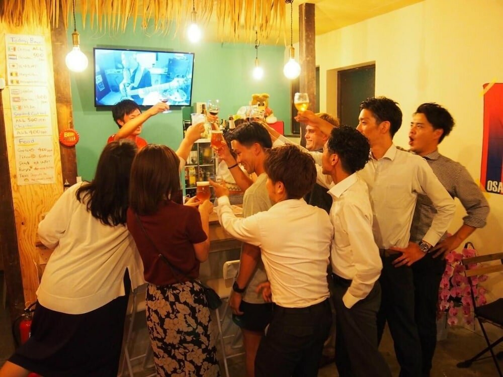 Фото Mad Cat Hostel Osaka & Bar