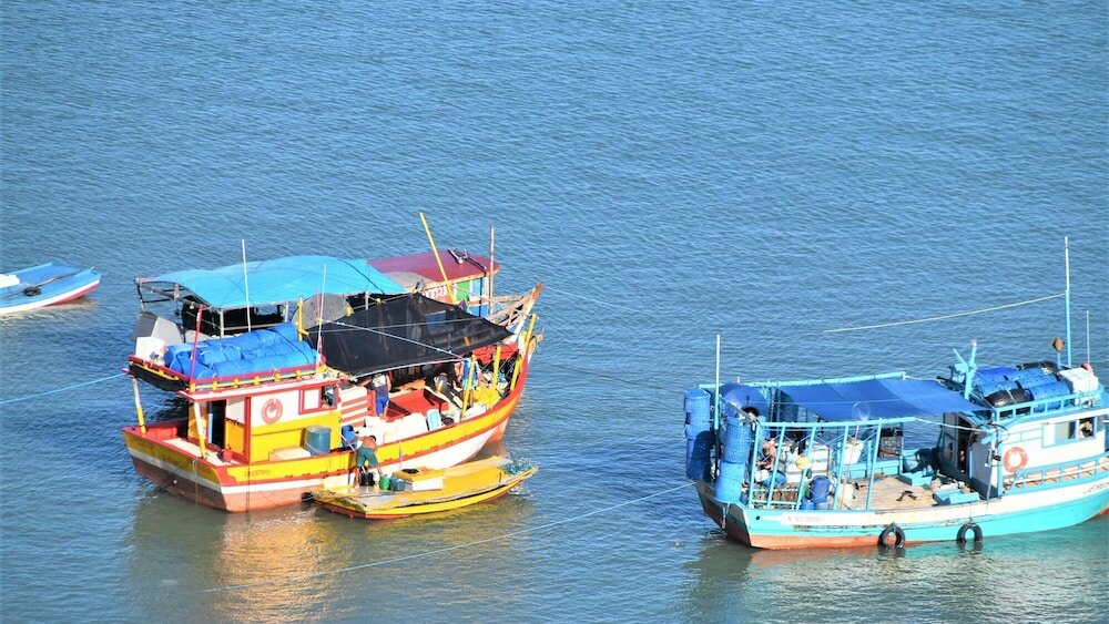 Фото Seaflats Iate Plaza Hotel