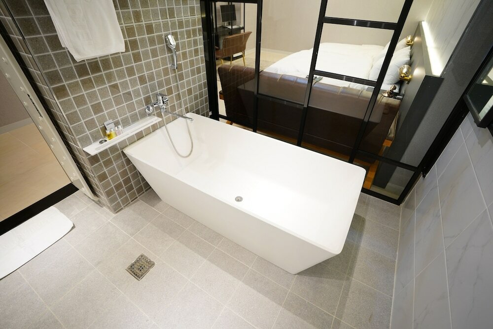 Фото Saturn Hotel