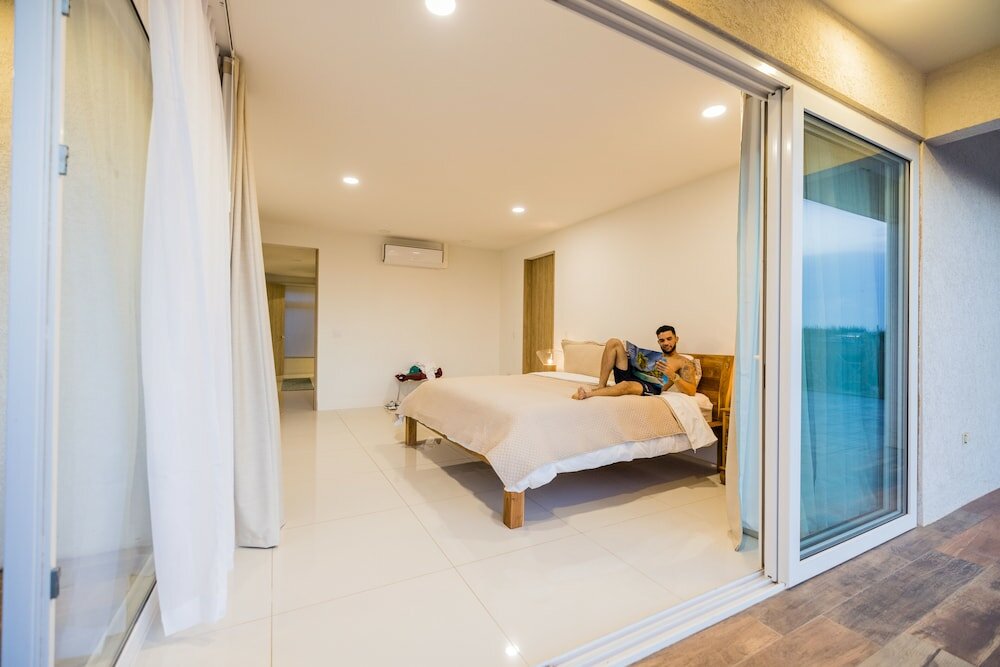 Фото Calabas 33-e