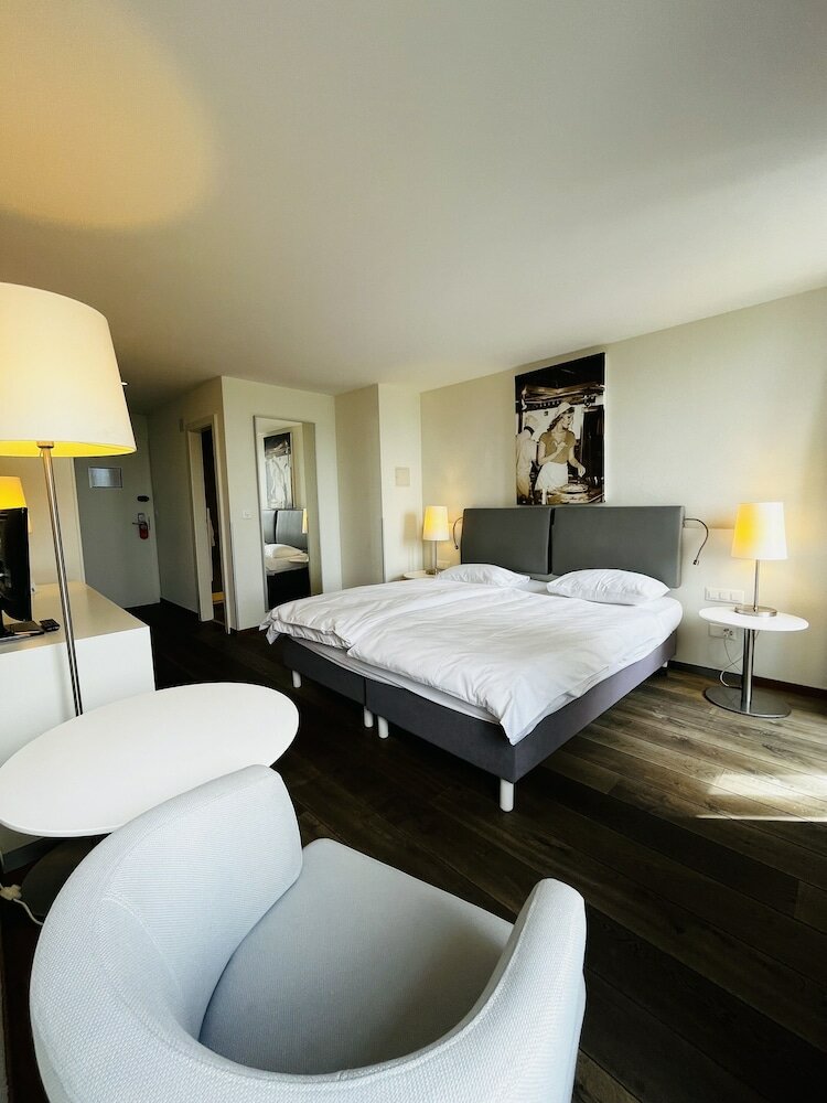 Фото La Rouvenaz