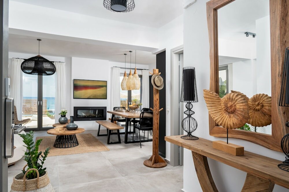 Фото Mneme Suites & Villas