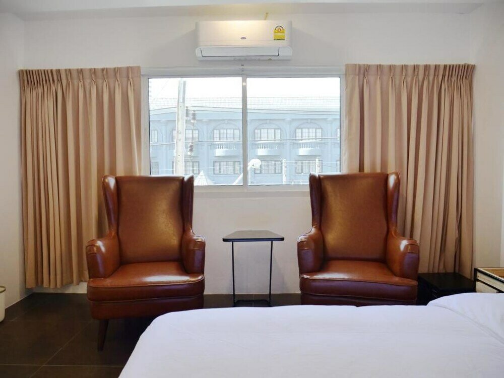 Фото Breeze Hostel Pattaya