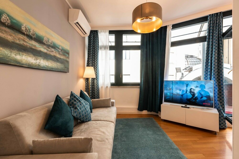 Фото Heart Milan Apartments Duomo District