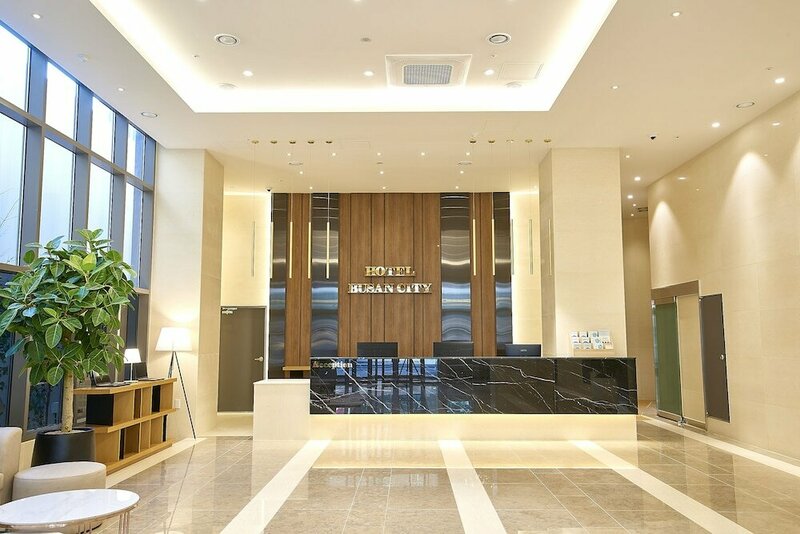 Гостиница Busan City Hotel в Пусане