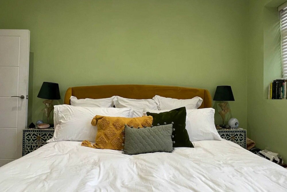 Фото Colourful and Stylish 1 Bedroom Flat in Kensington