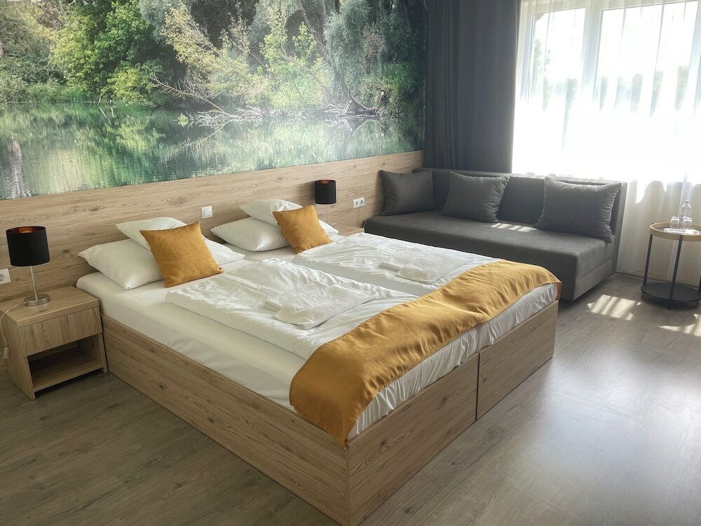 Фото Gyirmót Sport&Wellness Hotel