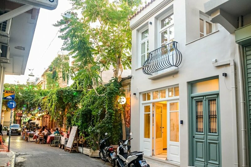 Гостиница A-13 Belle Athenes - Luxury Rooms at Monastiraki Railway Station в Афинах