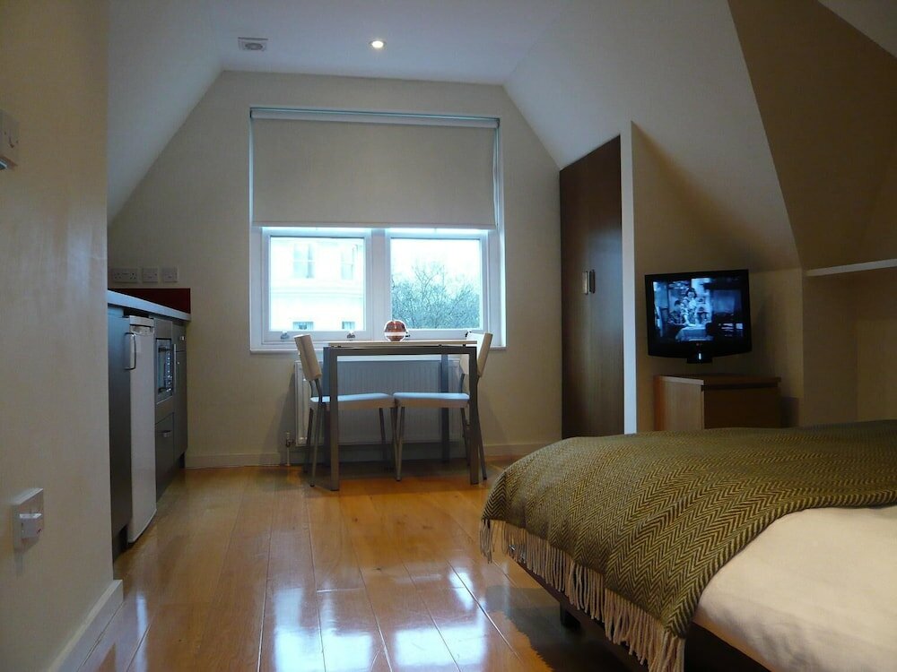 Фото St James House Serviced Apartments