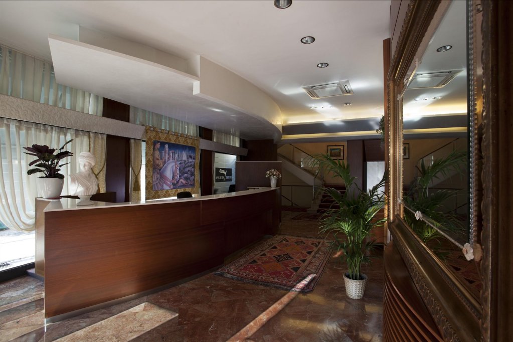 Фото Hotel Europa