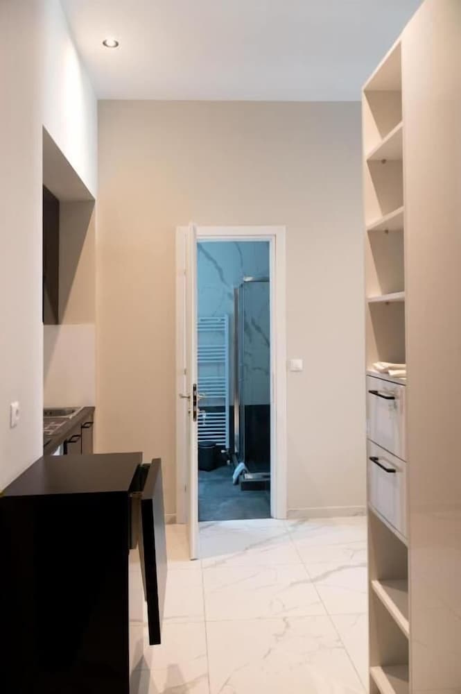 Фото Black Onyx Comfort Suites