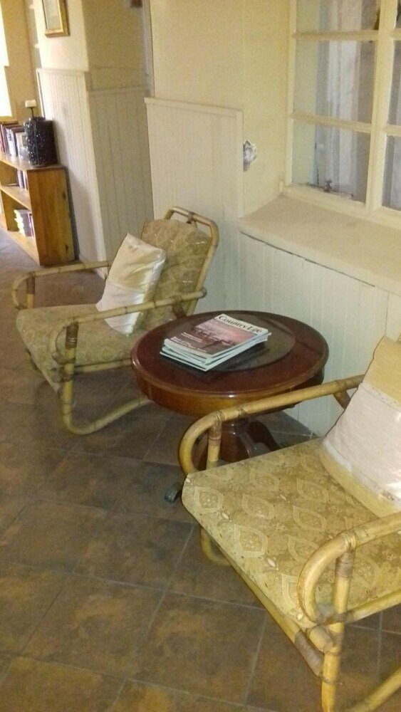 Фото Kestell Hotel