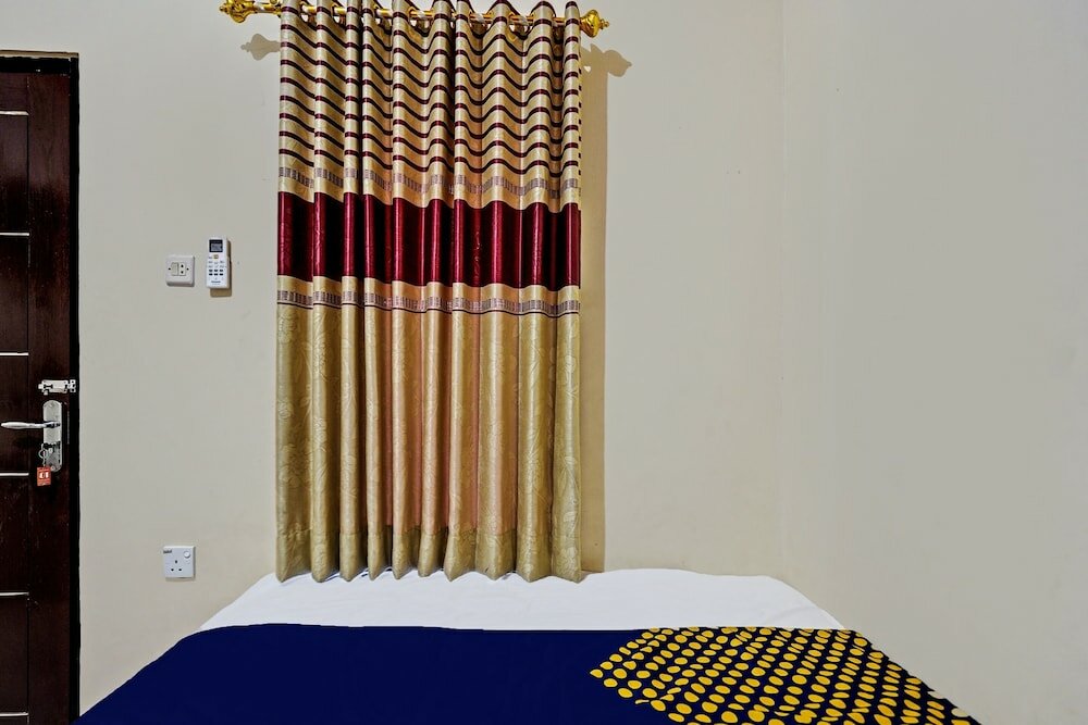 Фото Spot On 92527 Penginapan Kangean Syariah