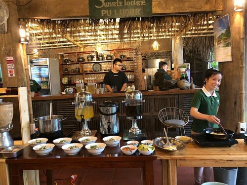 Гостиница Pu Luong Jungle Lodge в Провинции Тханьхоа