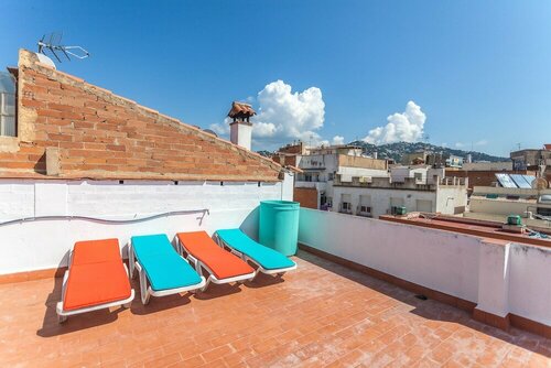 Хостел Loft Hostal Group в Льорет-де-Маре