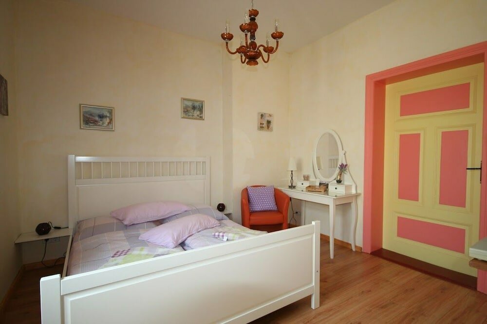 Фото Cour De Berlin