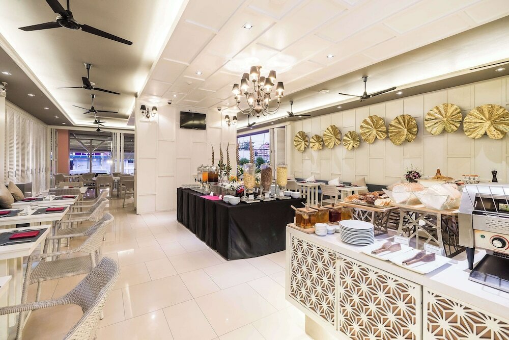 Фото Best Western Patong Beach